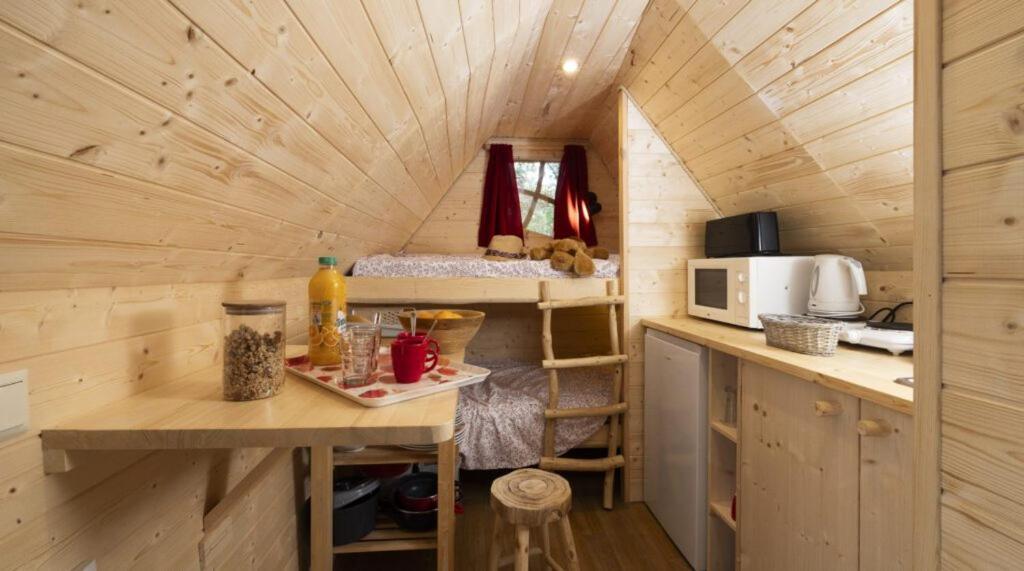 Camping Ushuaia Villages Au Bois Joli Andryes Dış mekan fotoğraf
